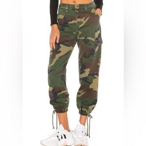Superdown Kayla Camo Jogger Pant